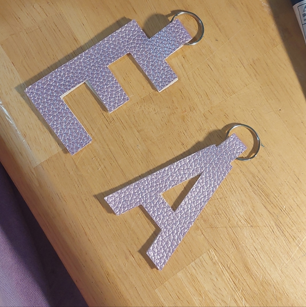 Key chains - Picture 2 of 2